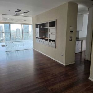 מציאה מדהימה למהירי החלטה!!!משרדים להשכרה 170 מ"ר במתחם שרונה, מתאים לחב' הייטק נוף עוצר נשימה! רק 115 ש"ח למ"ר