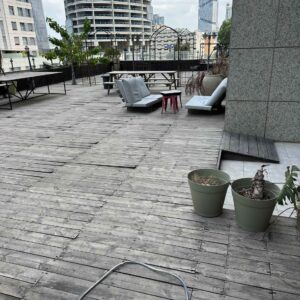 משרדים למכירה ברחוב הארבעה במתחם שרונה 450 מ"ר מרפסת כיפית.