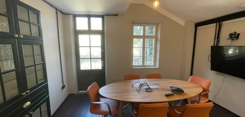 להשכרה בניין עצמאי בן 2 קומות במתחם הטמפלרים שרונה