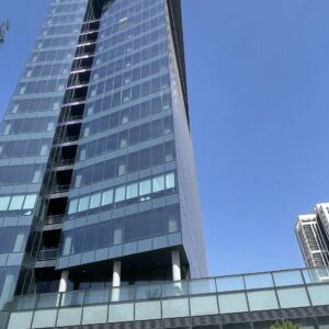 הזדמנות השקעה: נכס מניב בתשואה 6.5% בתל אביב במגדל יוקרתי.