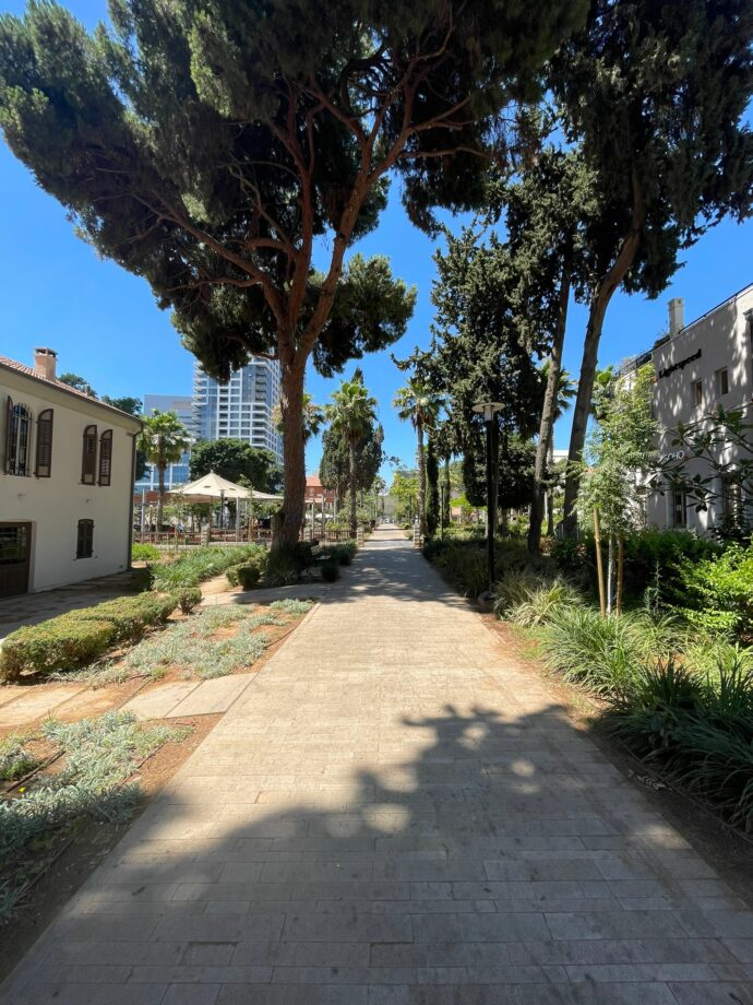 להשכרה בניין עצמאי בן 2 קומות במתחם הטמפלרים שרונה